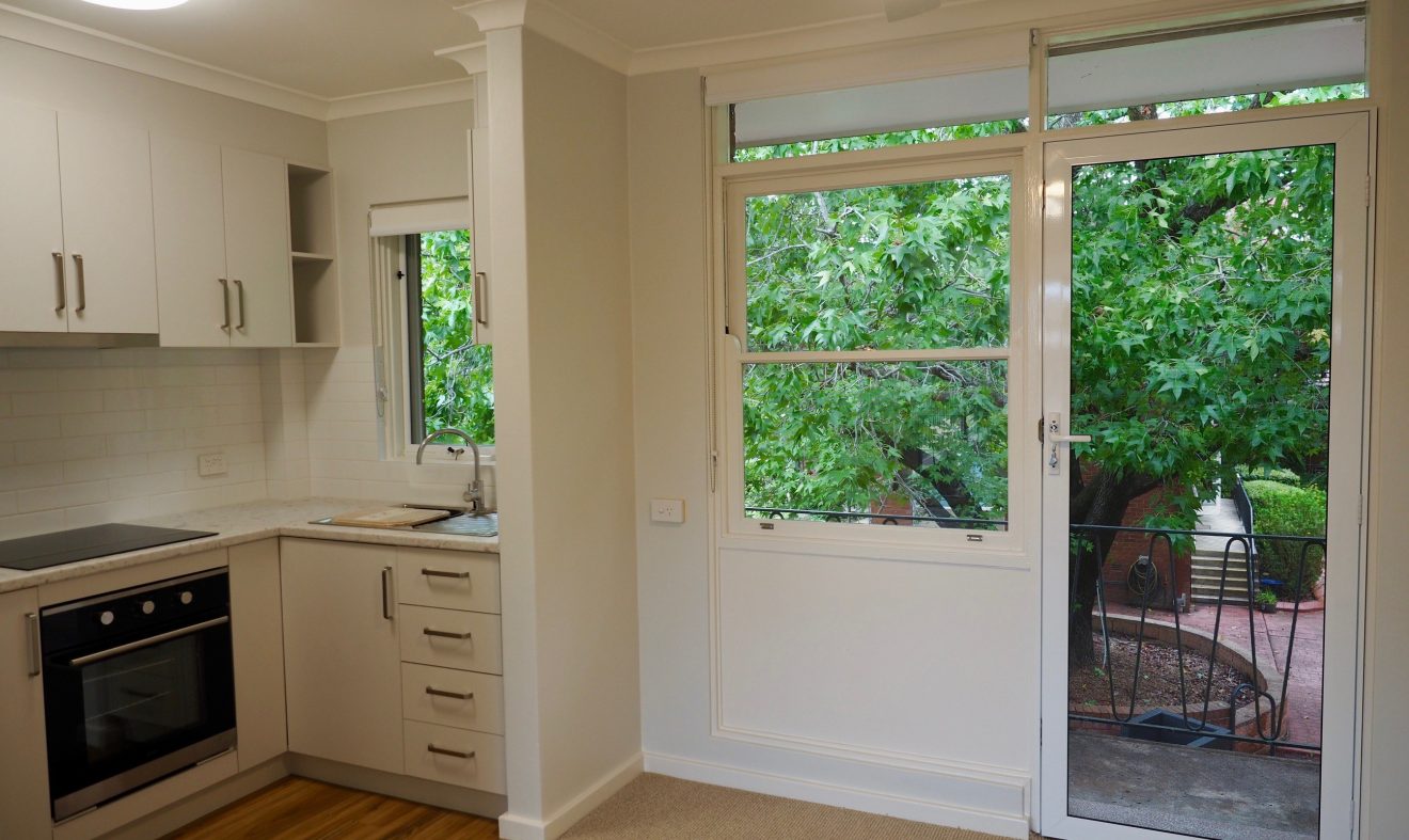 Epping U34 Kitchen and balcony view